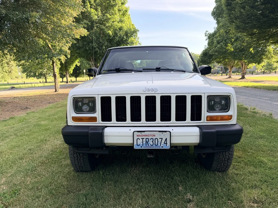 2001 Jeep XJ Cherokee - Image 4 of 31
