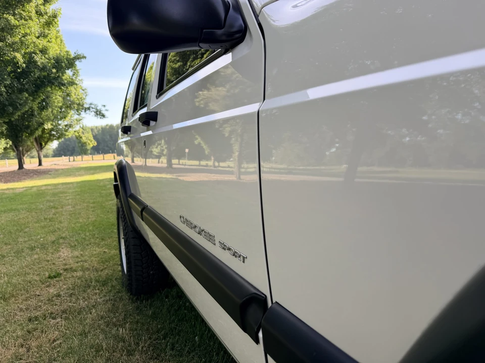 2001 Jeep XJ Cherokee - Image 23 of 31