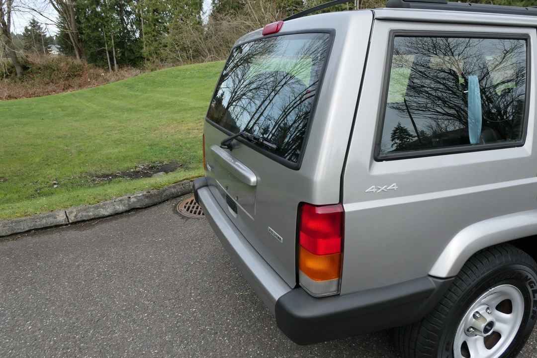 2001 Jeep XJ Cherokee - Image 31 of 31