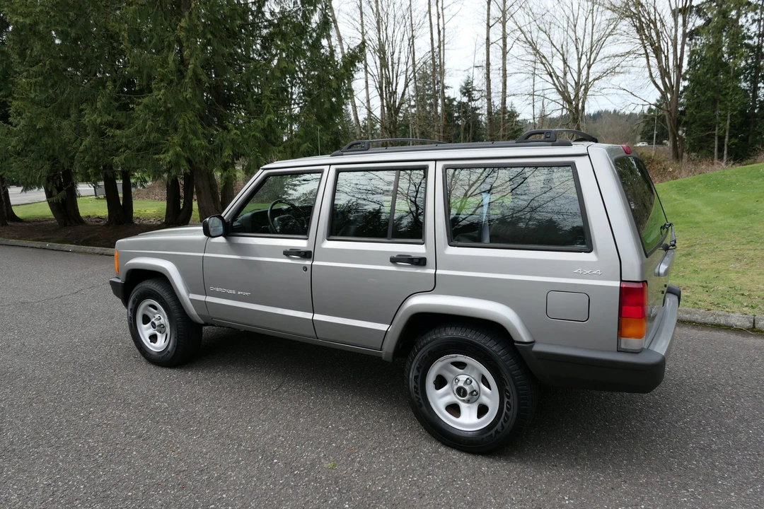 2001 Jeep XJ Cherokee - Image 5 of 31