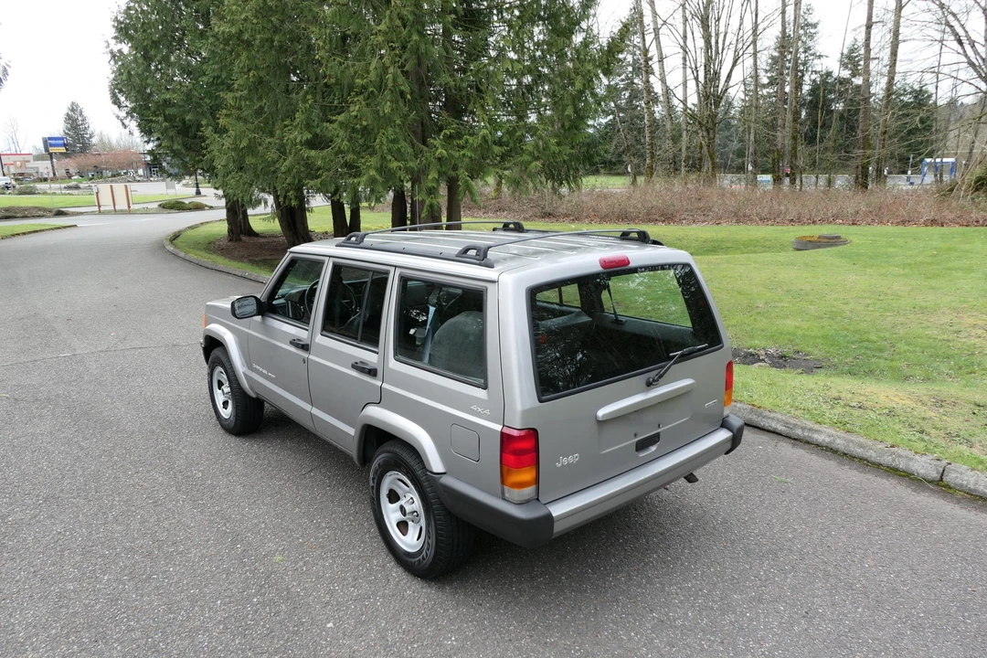 2001 Jeep XJ Cherokee - Image 7 of 31