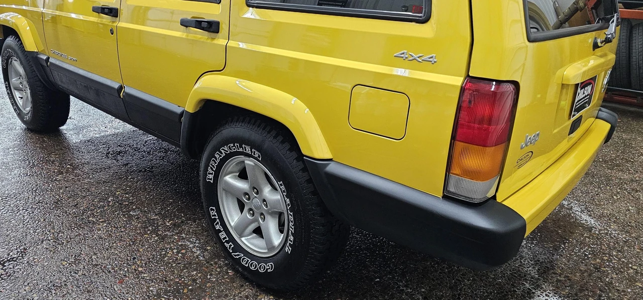 2001 Jeep XJ Cherokee - Image 20 of 31