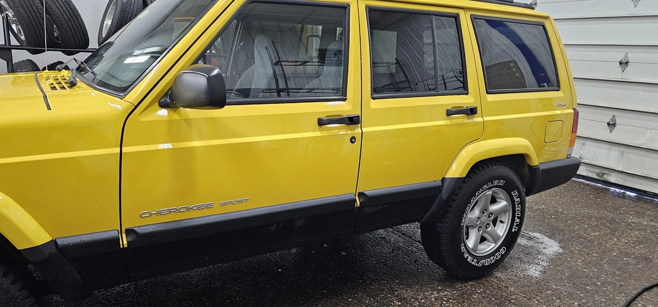 2001 Jeep XJ Cherokee - Image 18 of 31