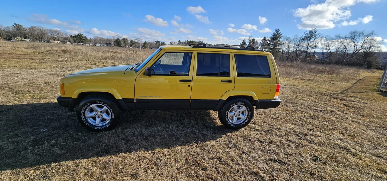 2001 Jeep XJ Cherokee - Image 5 of 31