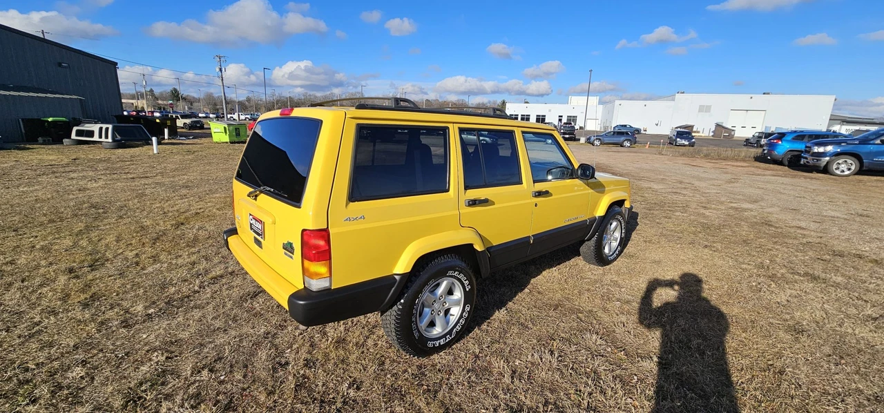 2001 Jeep XJ Cherokee - Image 8 of 31