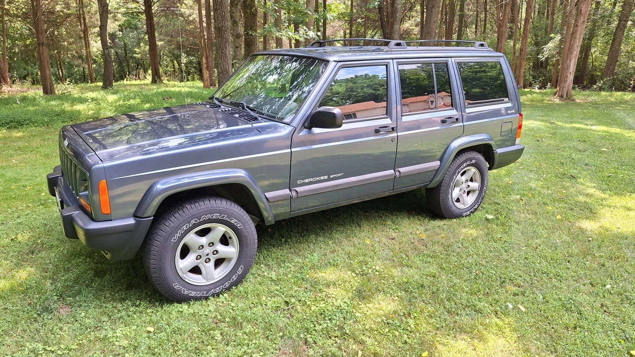 2001 Jeep XJ Cherokee - Image 7 of 31