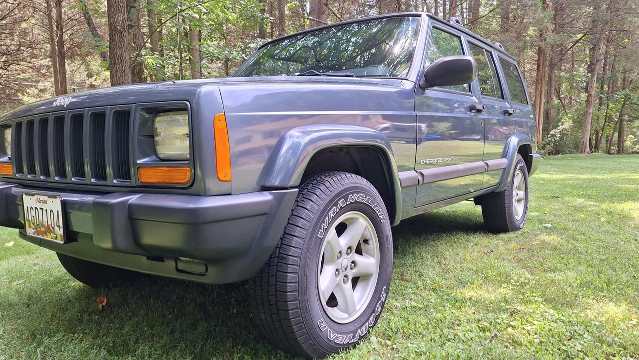 2001 Jeep XJ Cherokee - Image 18 of 31