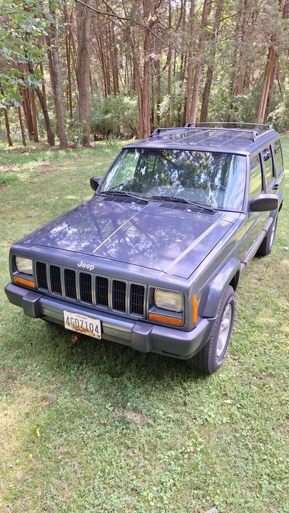 2001 Jeep XJ Cherokee - Image 5 of 31