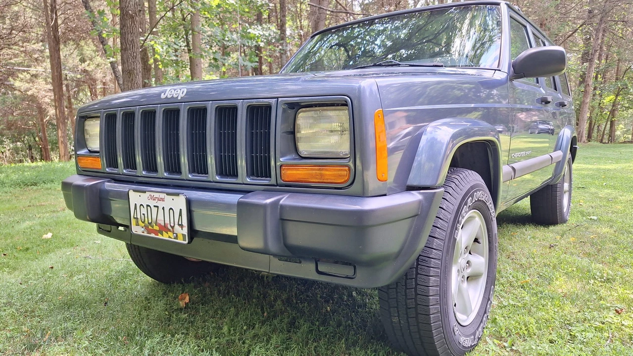 2001 Jeep XJ Cherokee - Image 4 of 31