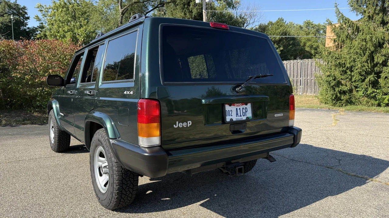 2001 Jeep XJ Cherokee - Image 24 of 31