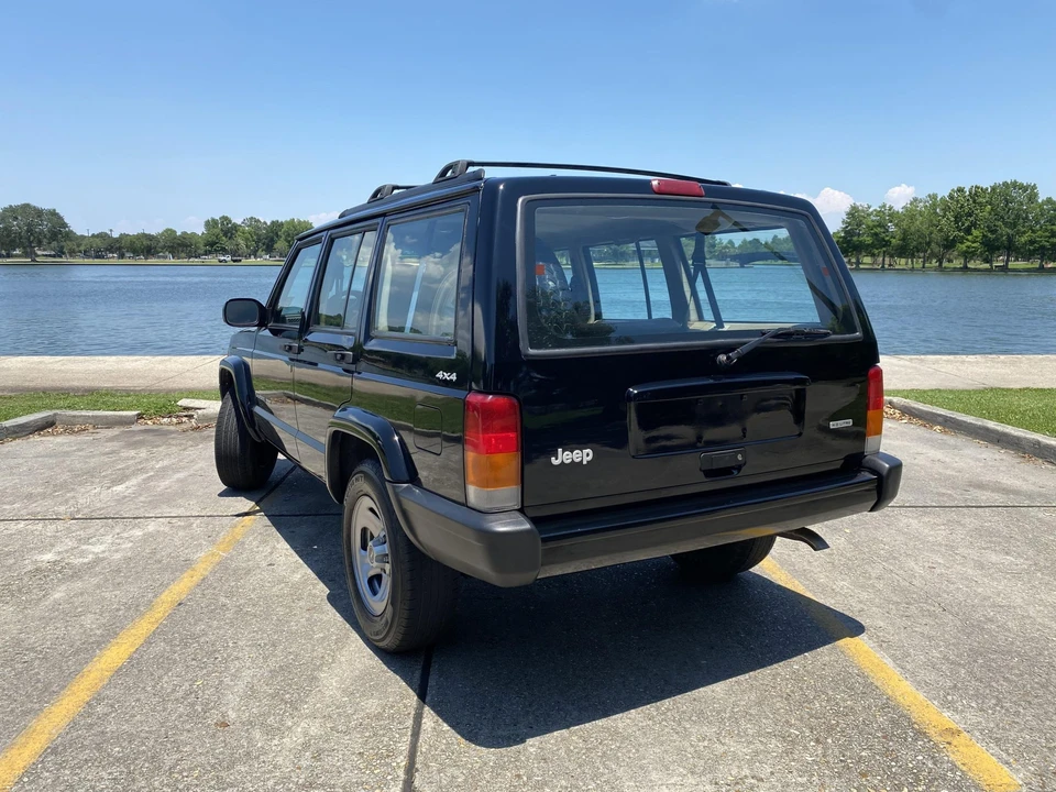2001 Jeep XJ Cherokee - Image 11 of 31