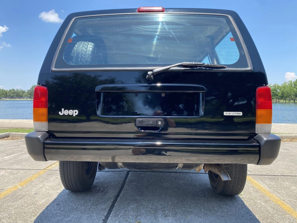 2001 Jeep XJ Cherokee - Image 15 of 31