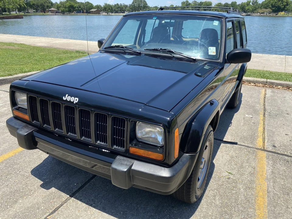 2001 Jeep XJ Cherokee - Image 5 of 31