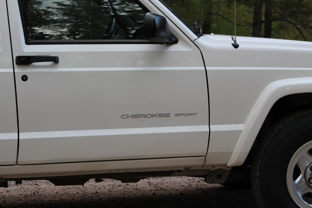 2001 Jeep XJ Cherokee - Image 28 of 31