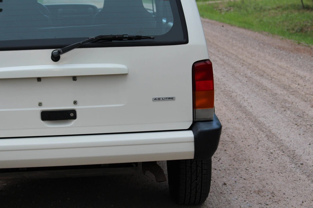 2001 Jeep XJ Cherokee - Image 31 of 31