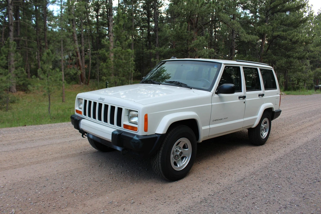 2001 Jeep XJ Cherokee - Image 4 of 31