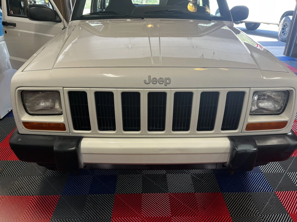 2001 Jeep XJ Cherokee - Image 25 of 31