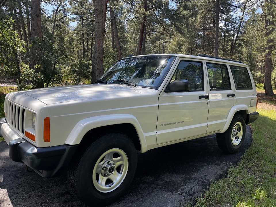 2001 Jeep XJ Cherokee - Image 16 of 31