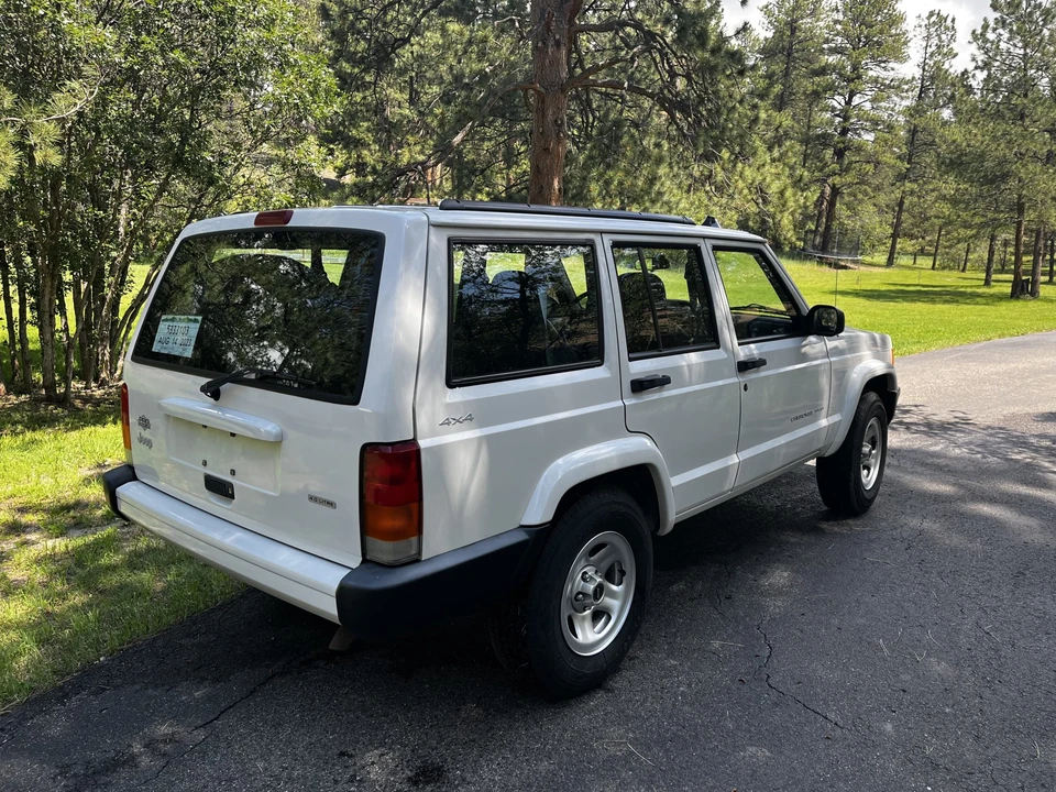 2001 Jeep XJ Cherokee - Image 23 of 31