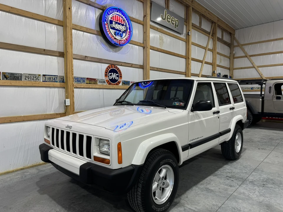 2001 Jeep XJ Cherokee - Image 14 of 31