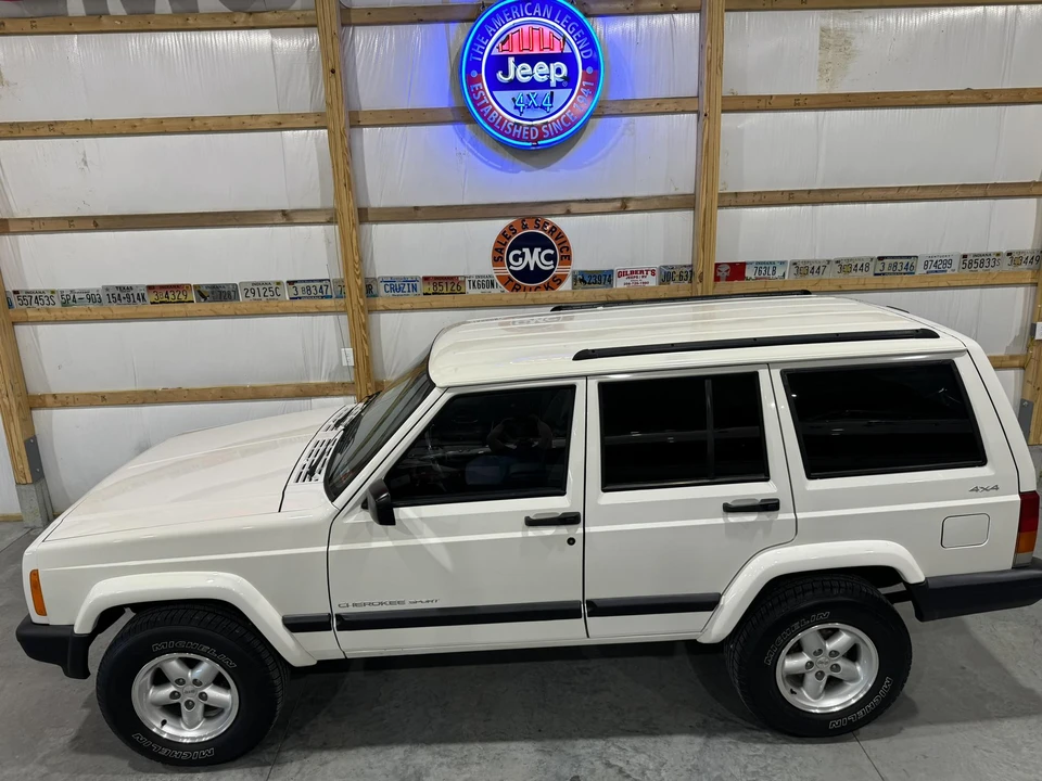 2001 Jeep XJ Cherokee - Image 21 of 31