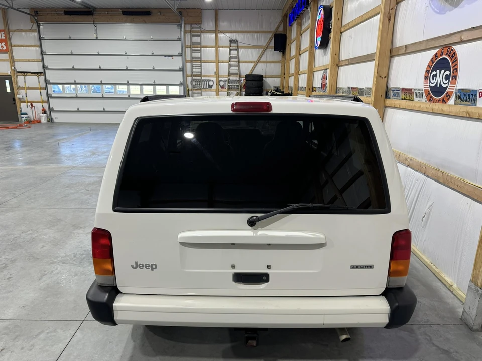 2001 Jeep XJ Cherokee - Image 28 of 31