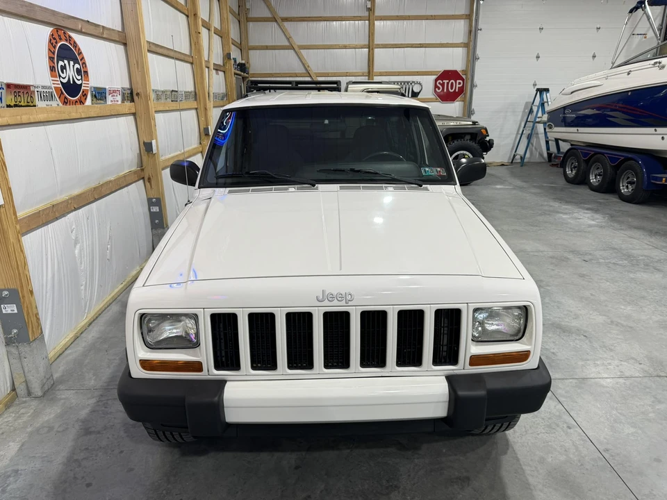 2001 Jeep XJ Cherokee - Image 10 of 31