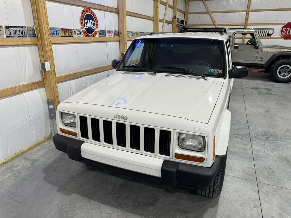 2001 Jeep XJ Cherokee - Image 11 of 31