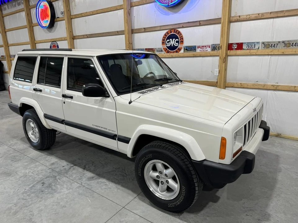 2001 Jeep XJ Cherokee - Image 4 of 31