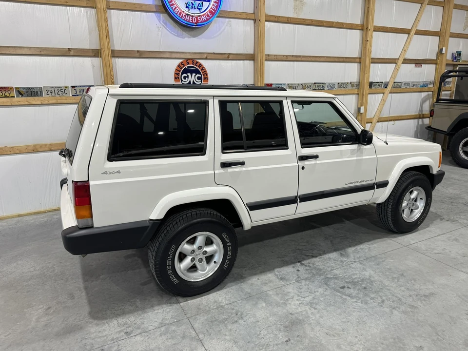 2001 Jeep XJ Cherokee - Image 30 of 31