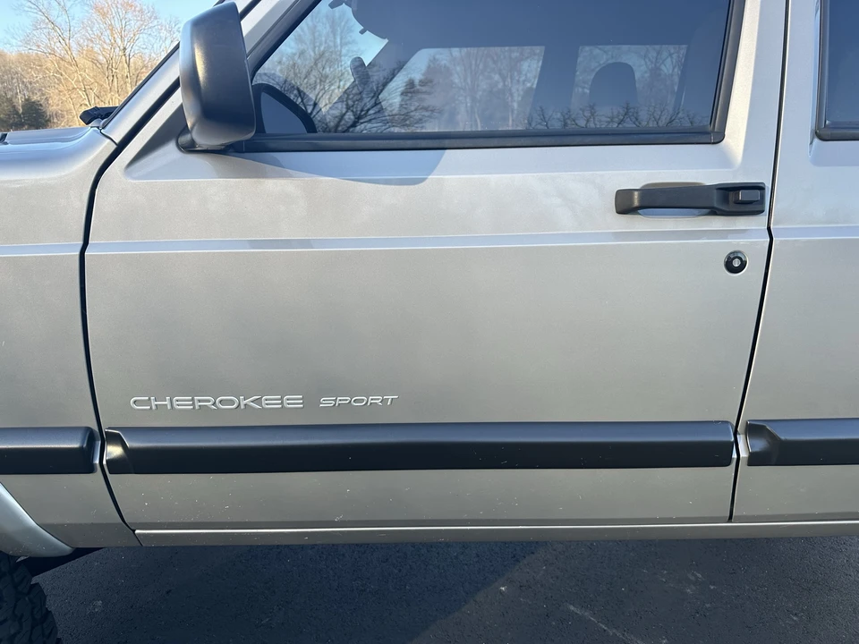 2001 Jeep XJ Cherokee - Image 30 of 31