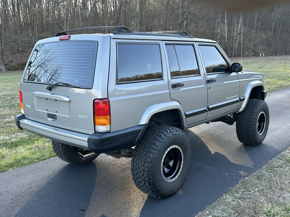 2001 Jeep XJ Cherokee - Image 13 of 31