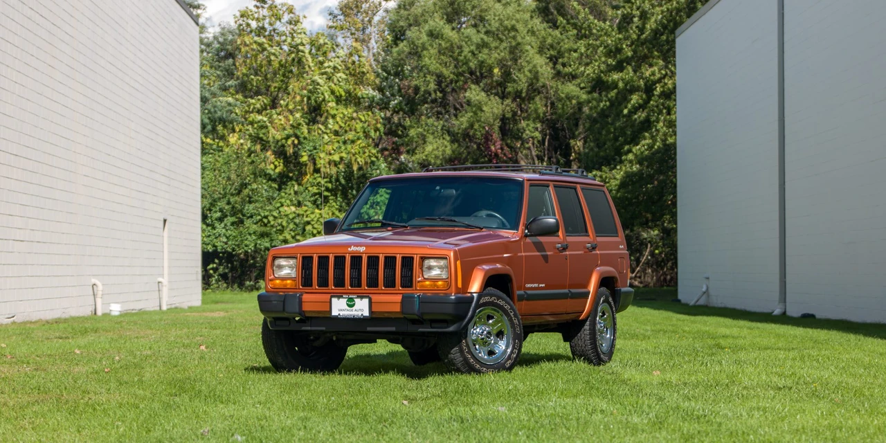 2001 Jeep XJ Cherokee - Image 5 of 31
