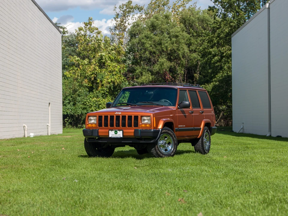 2001 Jeep XJ Cherokee - Image 3 of 31