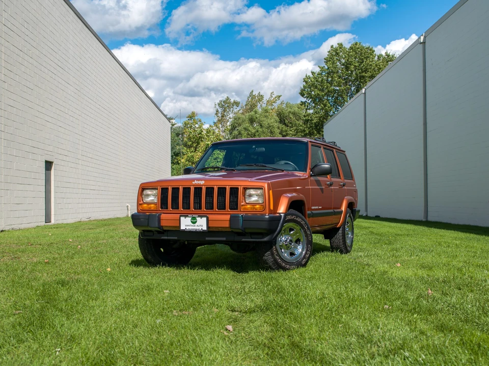 2001 Jeep XJ Cherokee - Image 4 of 31