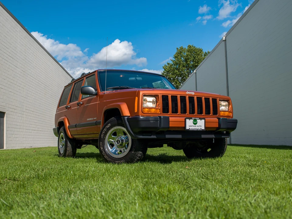 2001 Jeep XJ Cherokee - Image 28 of 31