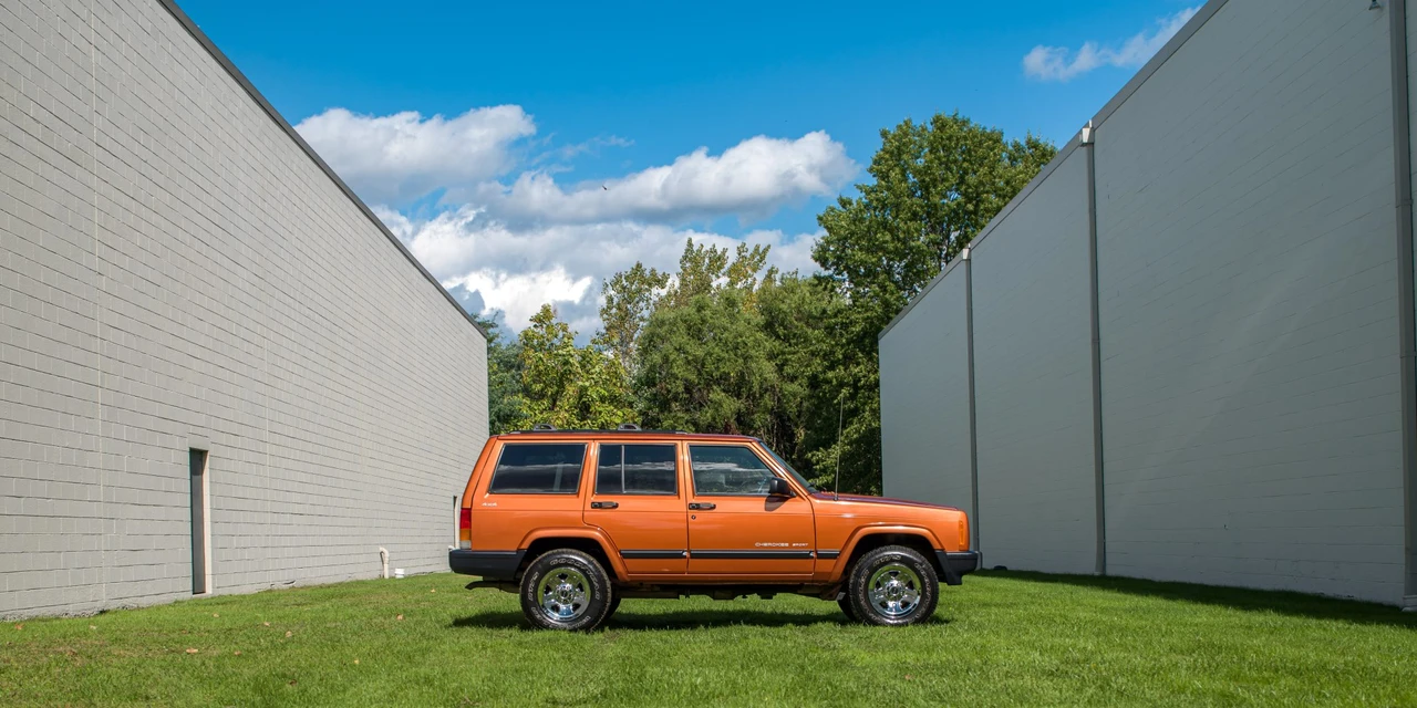 2001 Jeep XJ Cherokee - Image 24 of 31