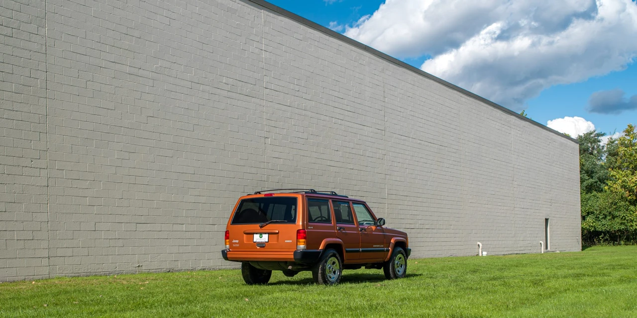 2001 Jeep XJ Cherokee - Image 20 of 31