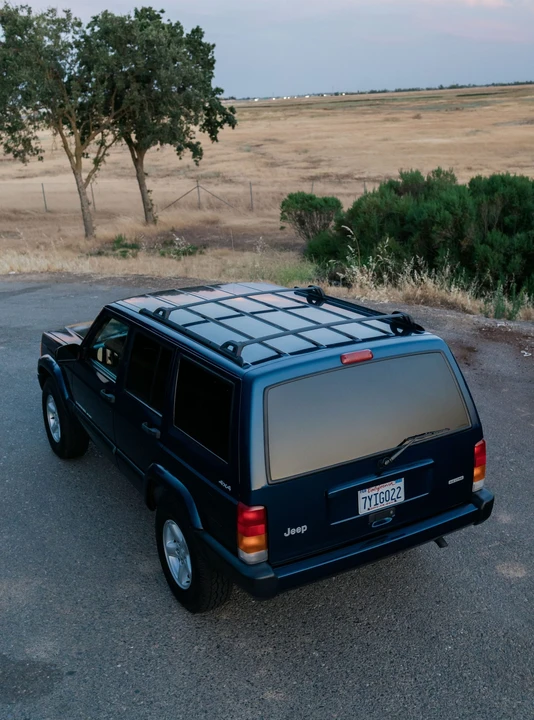 2001 Jeep XJ Cherokee - Image 15 of 31