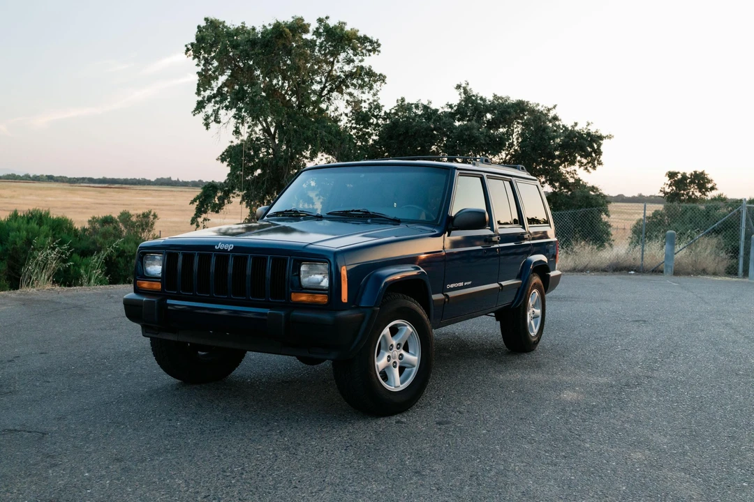 2001 Jeep XJ Cherokee - Image 3 of 31