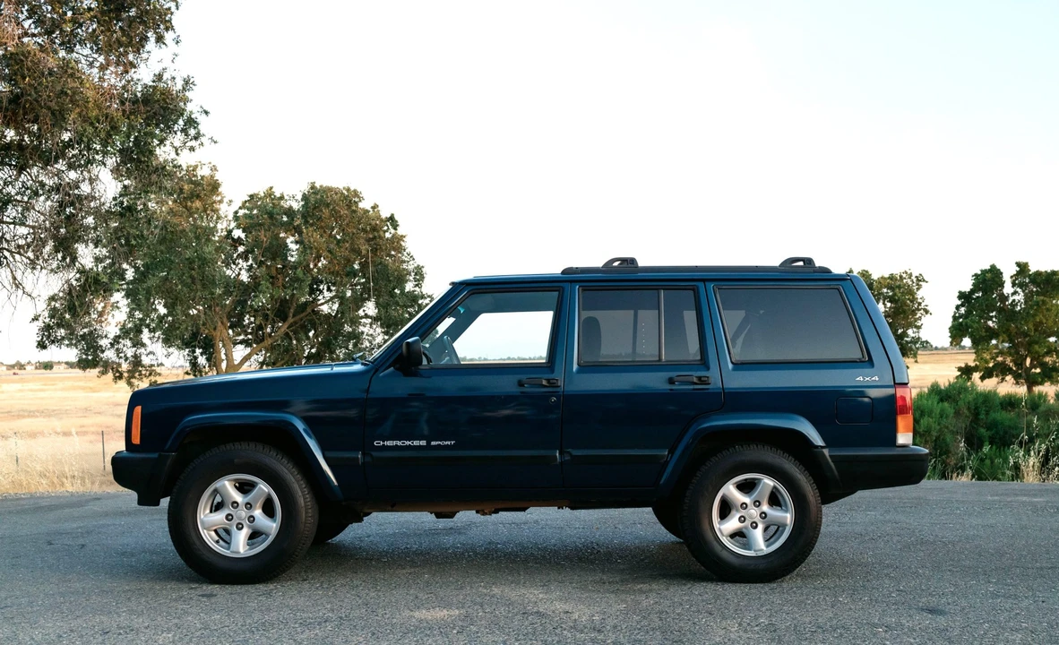 2001 Jeep XJ Cherokee - Image 9 of 31