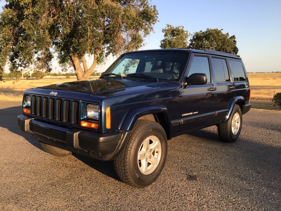 2001 Jeep XJ Cherokee - Image 5 of 31