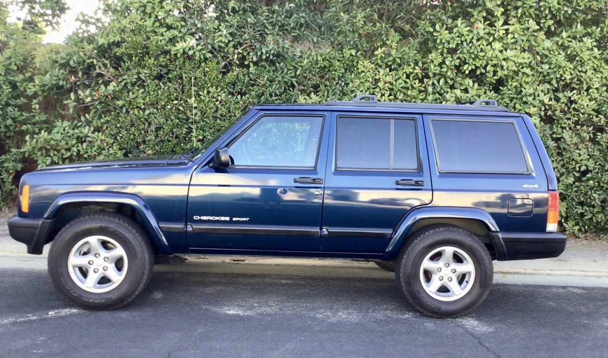 2001 Jeep XJ Cherokee - Image 11 of 31