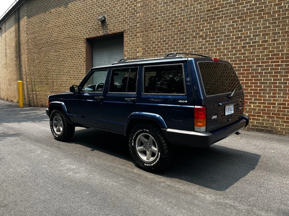 2001 Jeep XJ Cherokee - Image 15 of 31