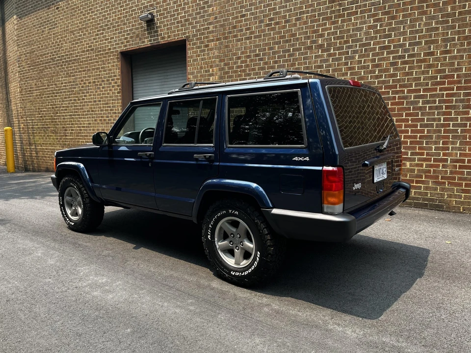 2001 Jeep XJ Cherokee - Image 18 of 31