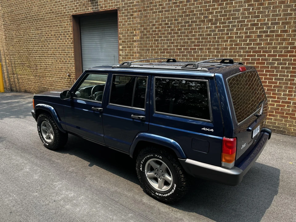 2001 Jeep XJ Cherokee - Image 17 of 31