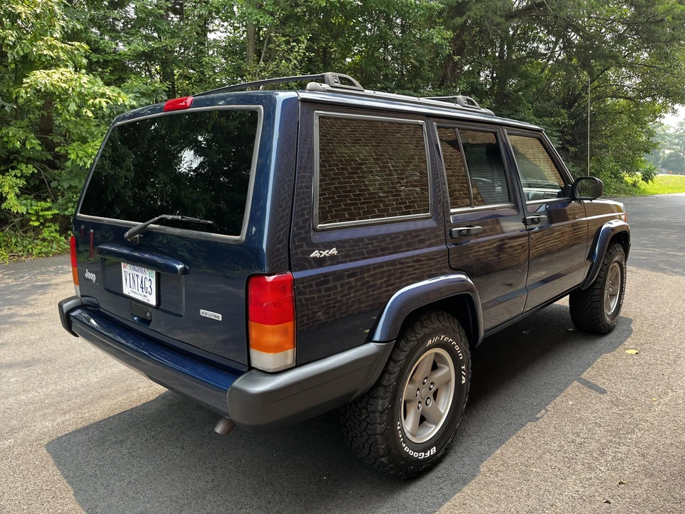 2001 Jeep XJ Cherokee - Image 27 of 31