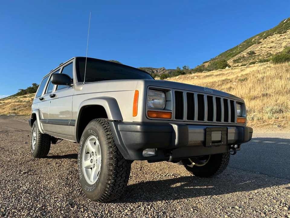 2001 Jeep XJ Cherokee - Image 28 of 31