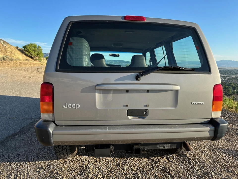 2001 Jeep XJ Cherokee - Image 13 of 31
