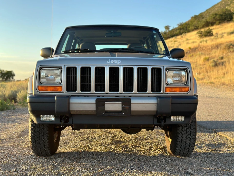 2001 Jeep XJ Cherokee - Image 29 of 31